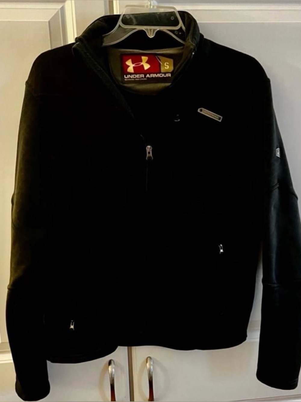 Under Armour black size small jacket  full zip